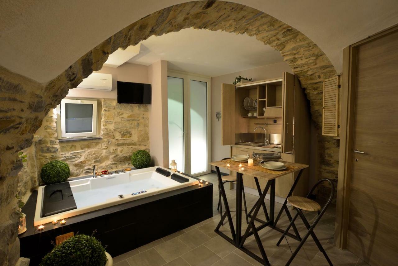 Villa Chalet in Liguria à Vasia Extérieur photo