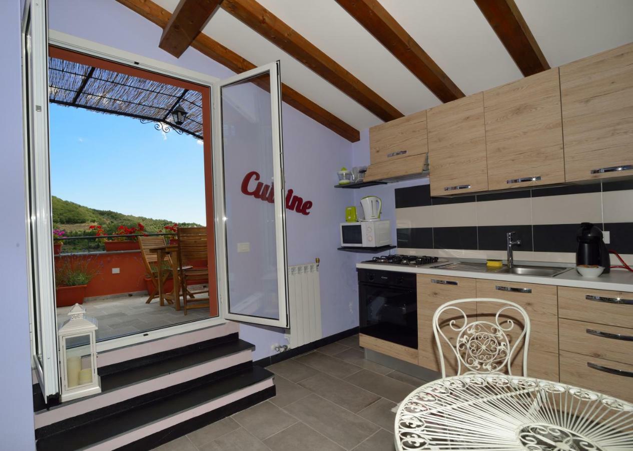 Villa Chalet in Liguria à Vasia Extérieur photo